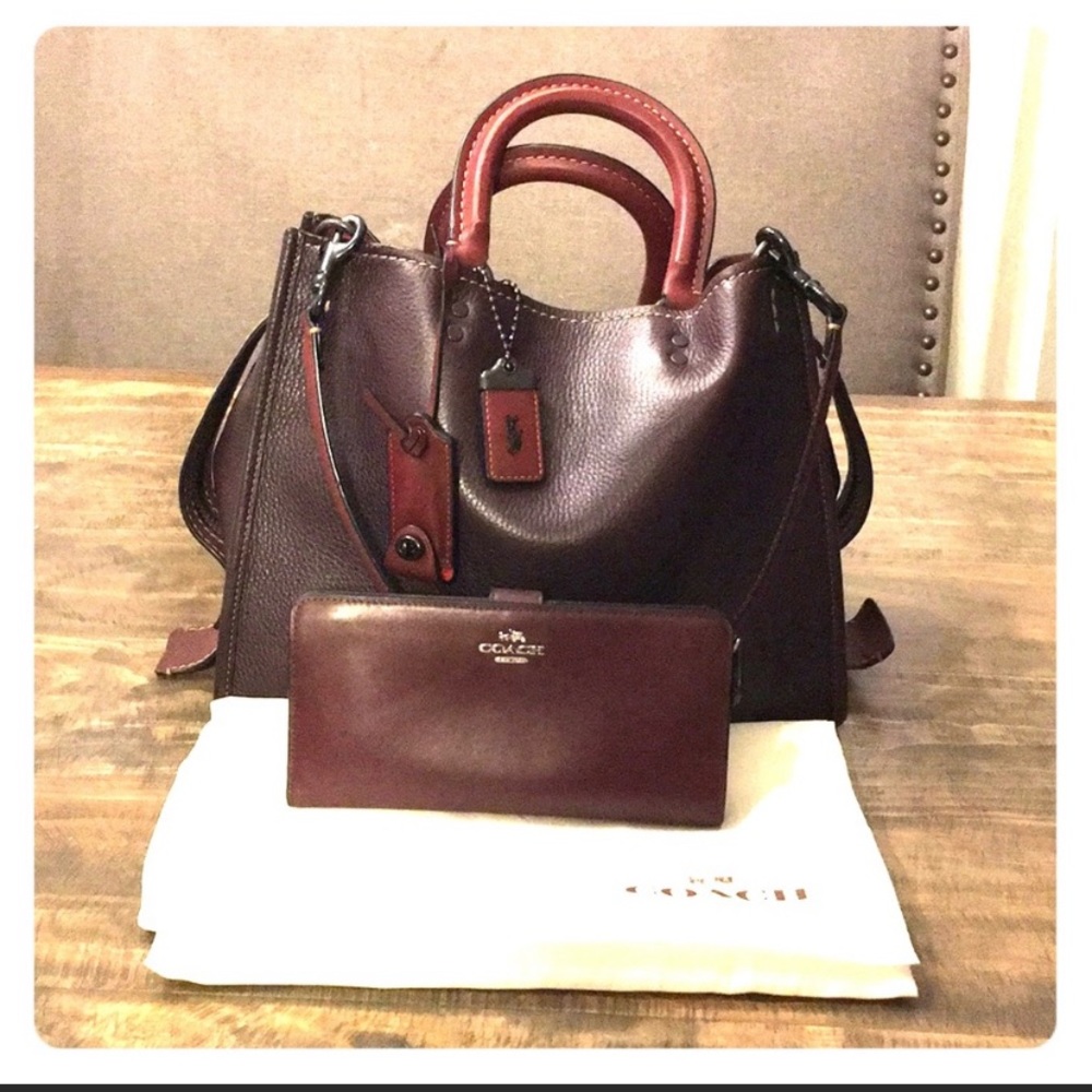 Gorgeous Coach 1941 Rogue handbag & wallet Oxblood